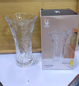 *Glass Vase Square Ice Texture Heavy Clear