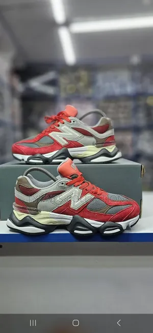 New Balance 9060 Chunky Sneakers