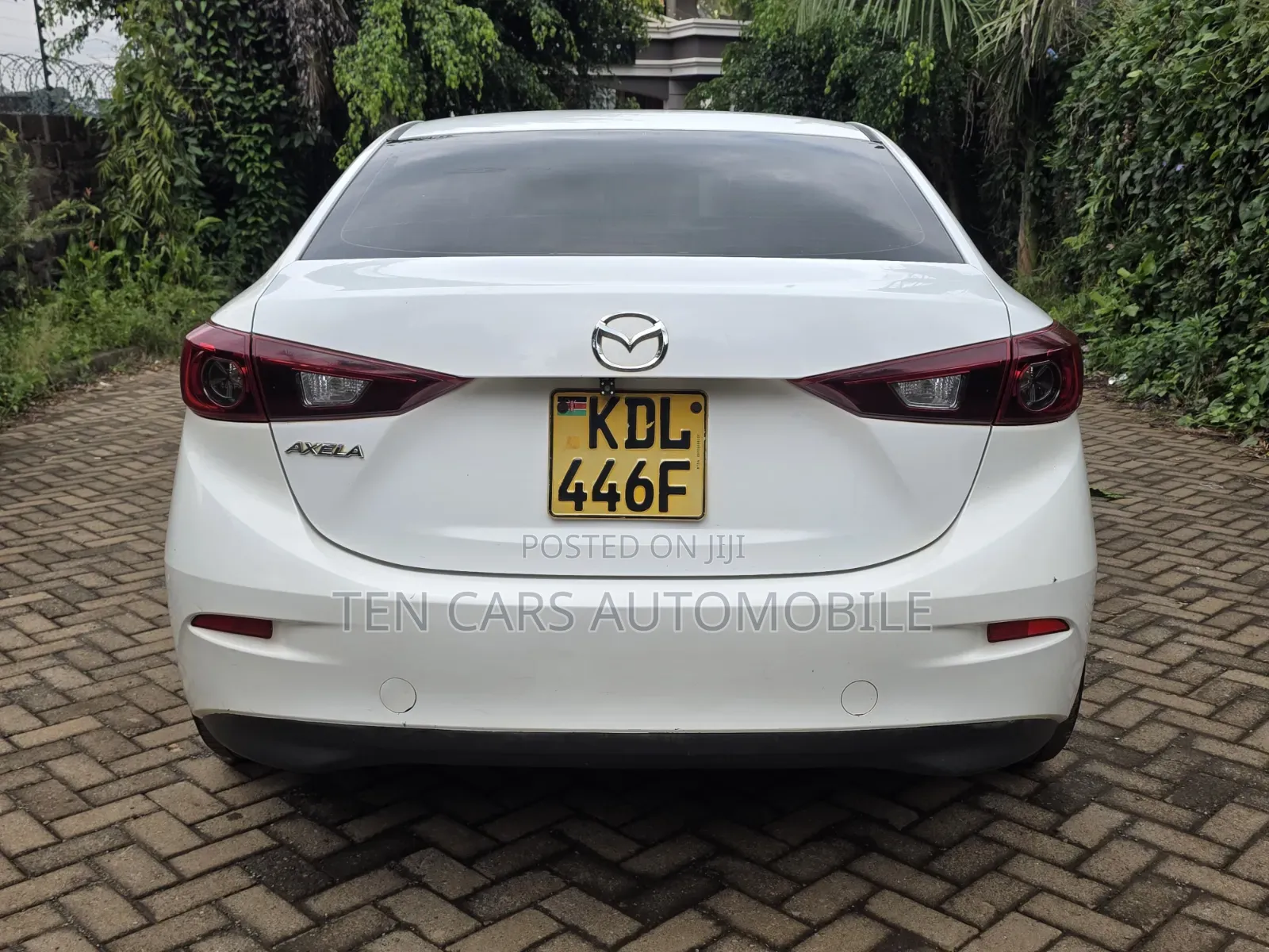 Mazda Axela 2015 White