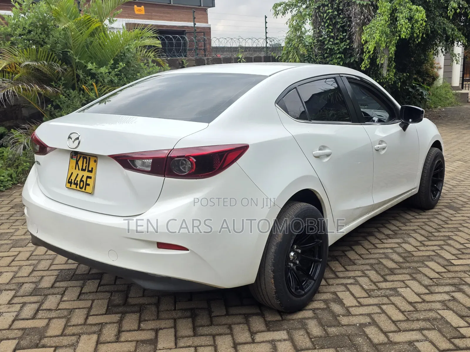 Mazda Axela 2015 White