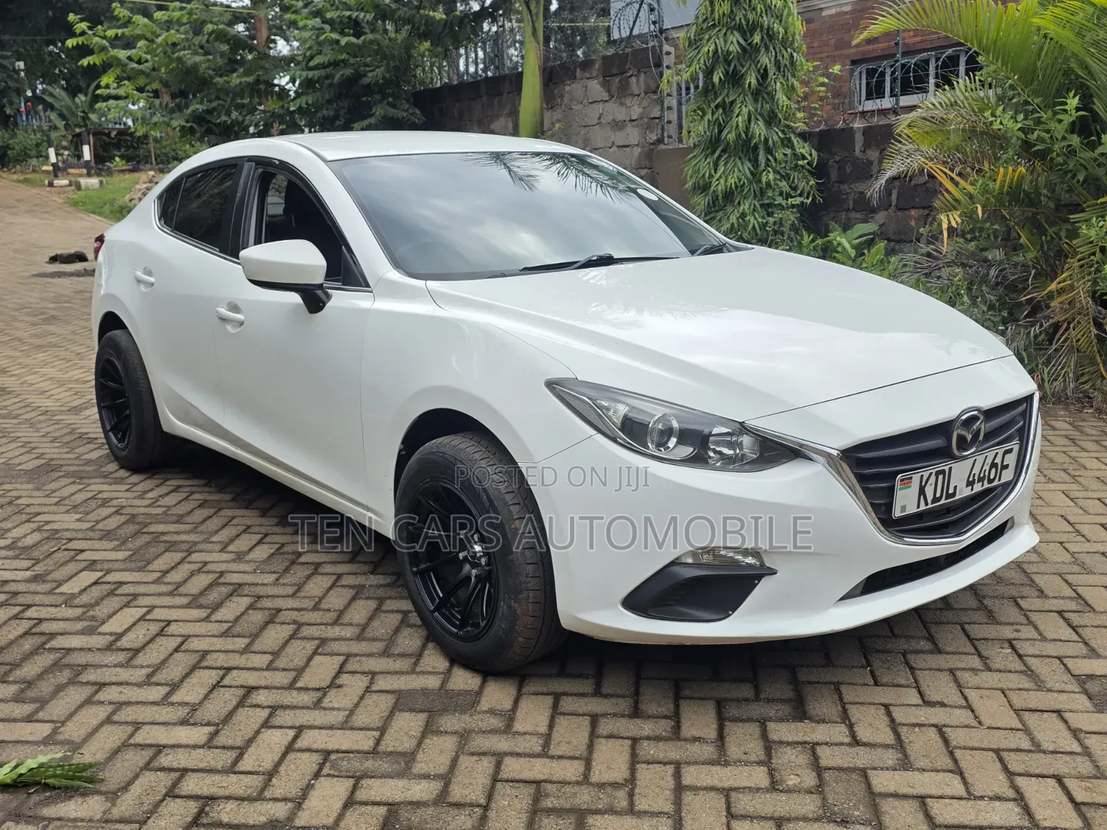Mazda Axela 2015 White