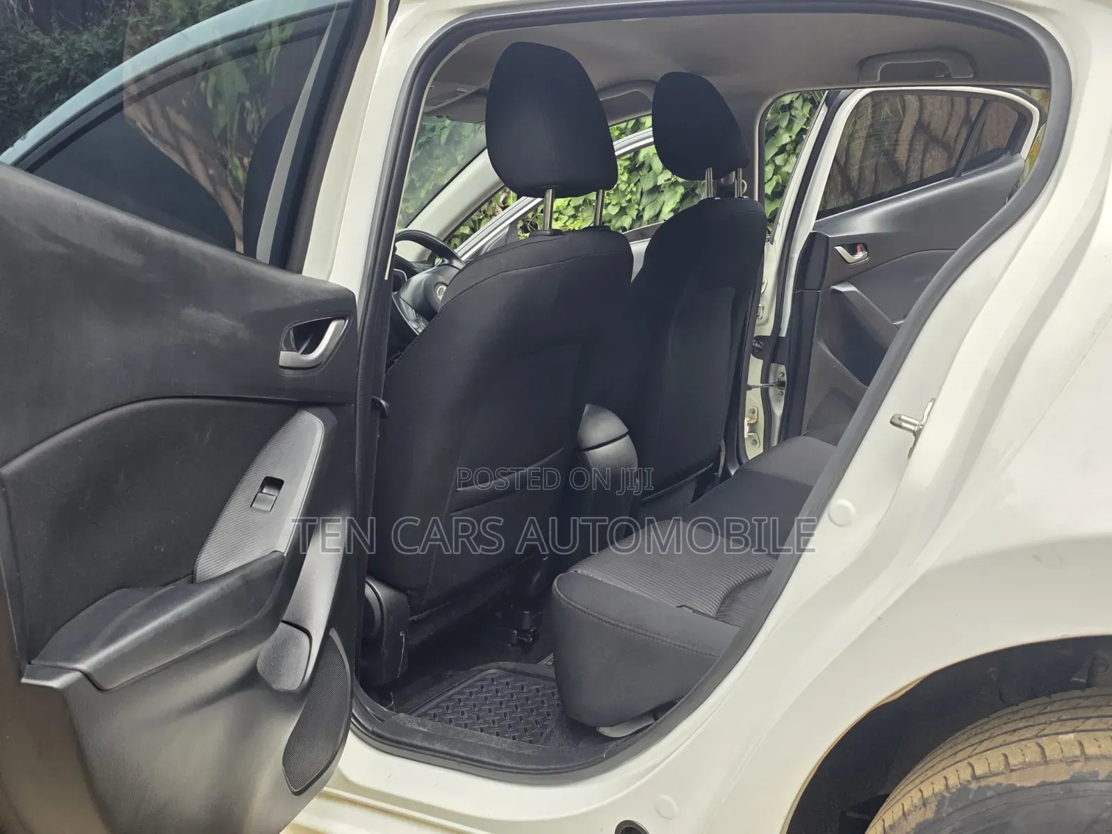 Mazda Axela 2015 White