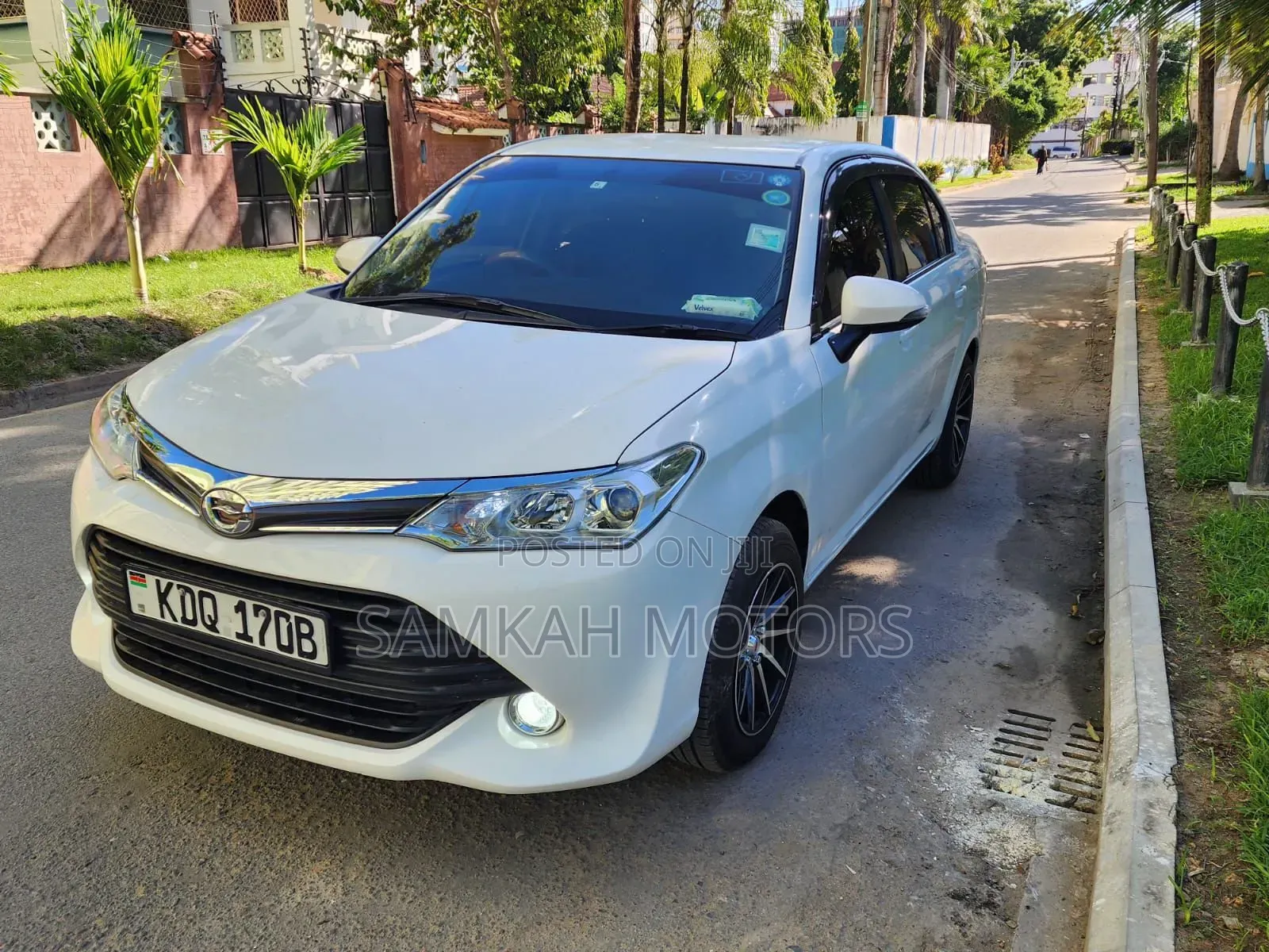 Toyota Axio 2017 White