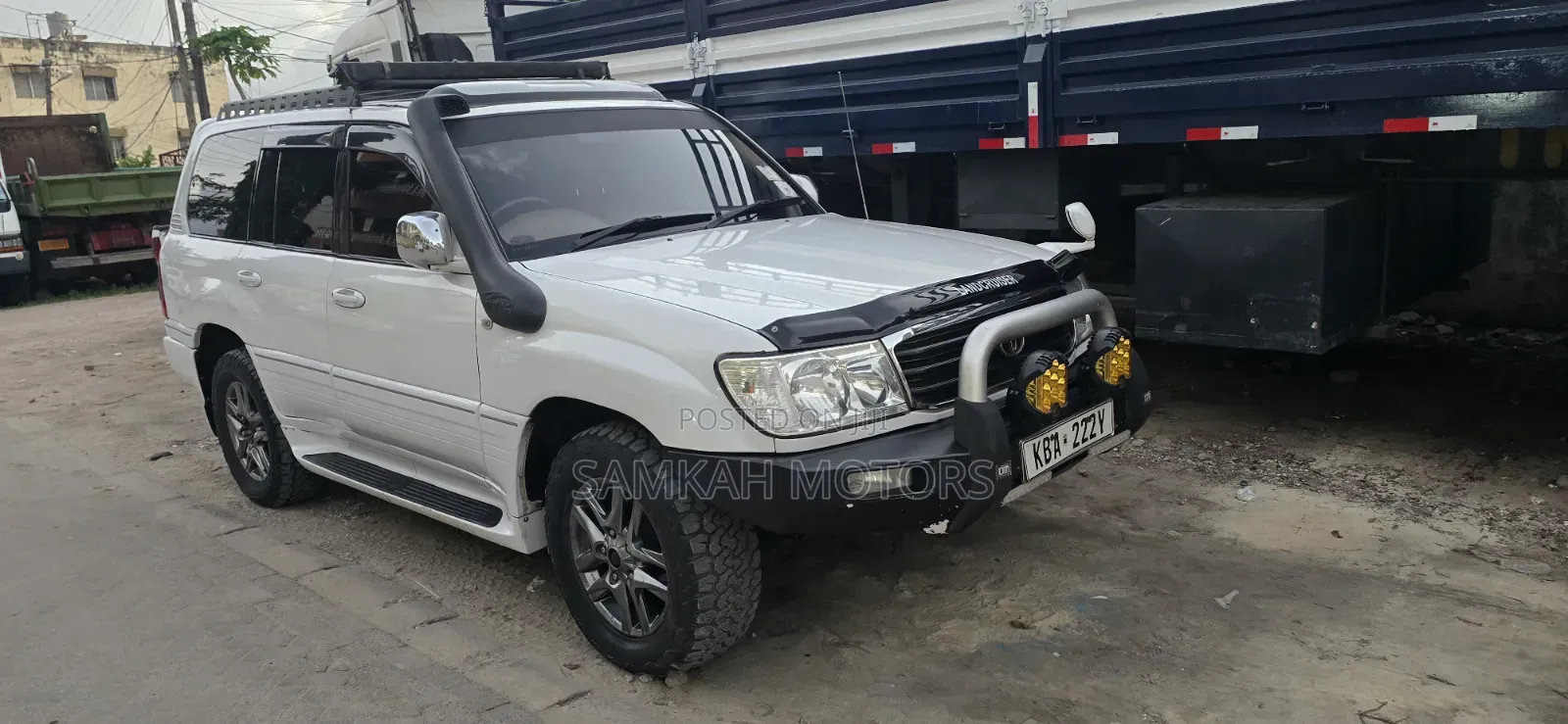 Toyota Land Cruiser 2009 White