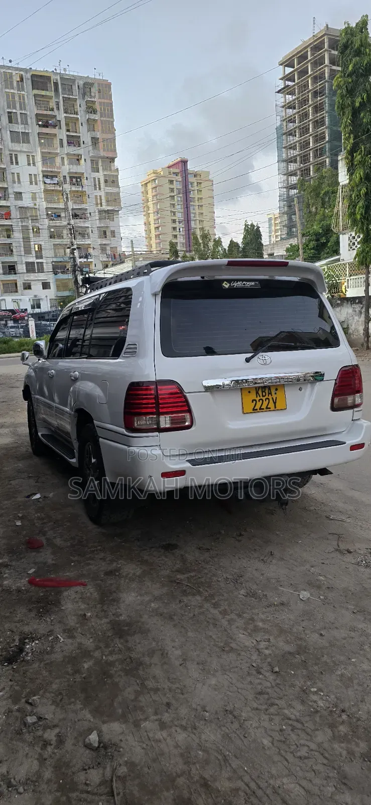 Toyota Land Cruiser 2009 White