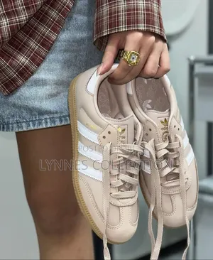 Adidas Samba Brown Sneakers - Classic Retro Streetwear Shoes, .