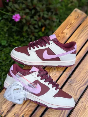 Nike Sb Dunk Valentines Sneakers - Red Pink Love Edition Street Shoes.