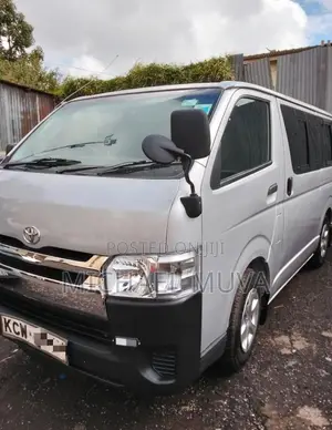 Toyota HiAce 2012 Silver