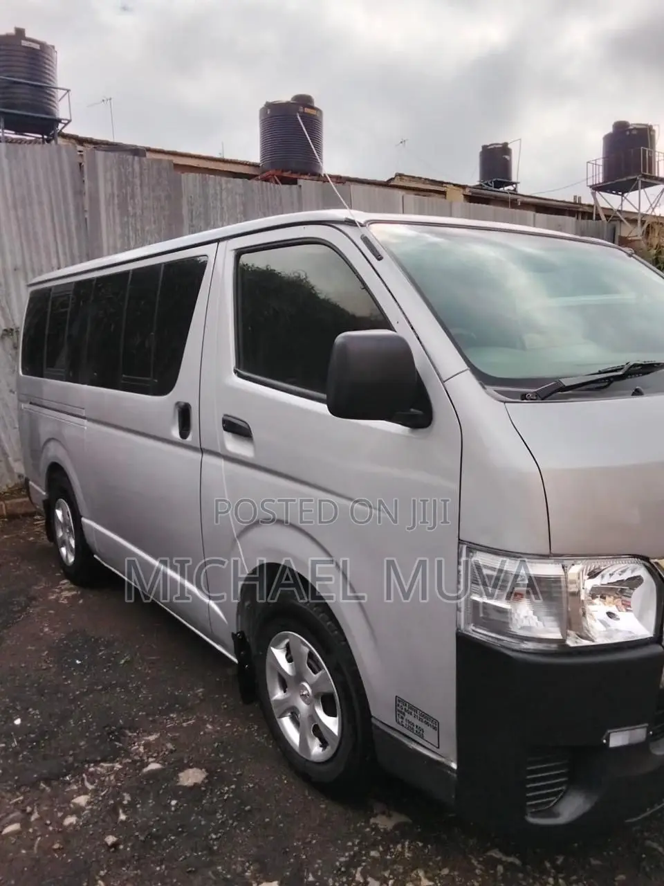 Toyota HiAce 2012 Silver