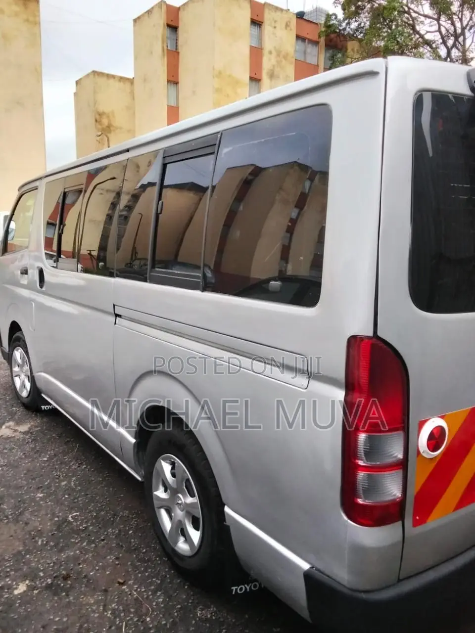 Toyota HiAce 2012 Silver