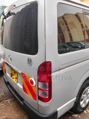 Toyota HiAce 2012 Silver