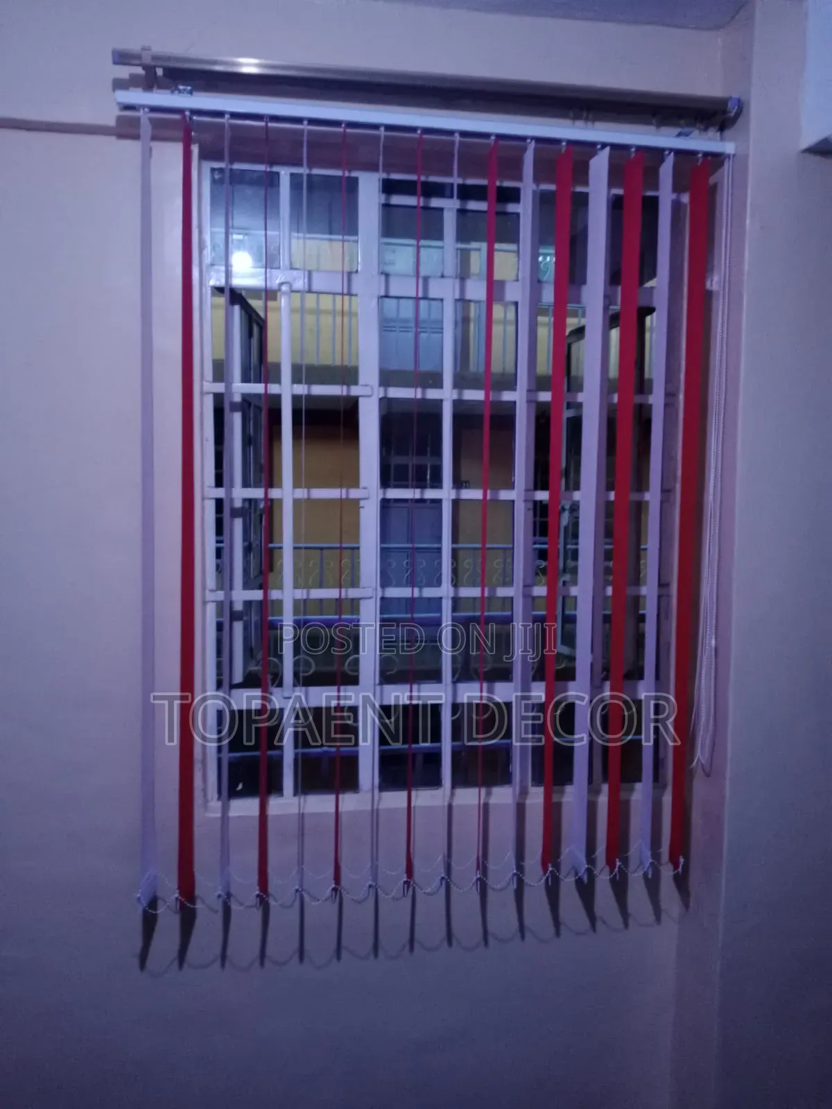 Closing and Opening Mechanism Vertical Office Window Blinds