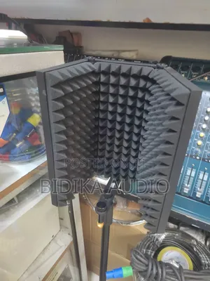 Foldable Microphone Isolation Shield With Stand 3 Flaps