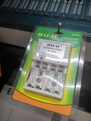 Jiabao Charger Expert a-612 Universal Battery Charger