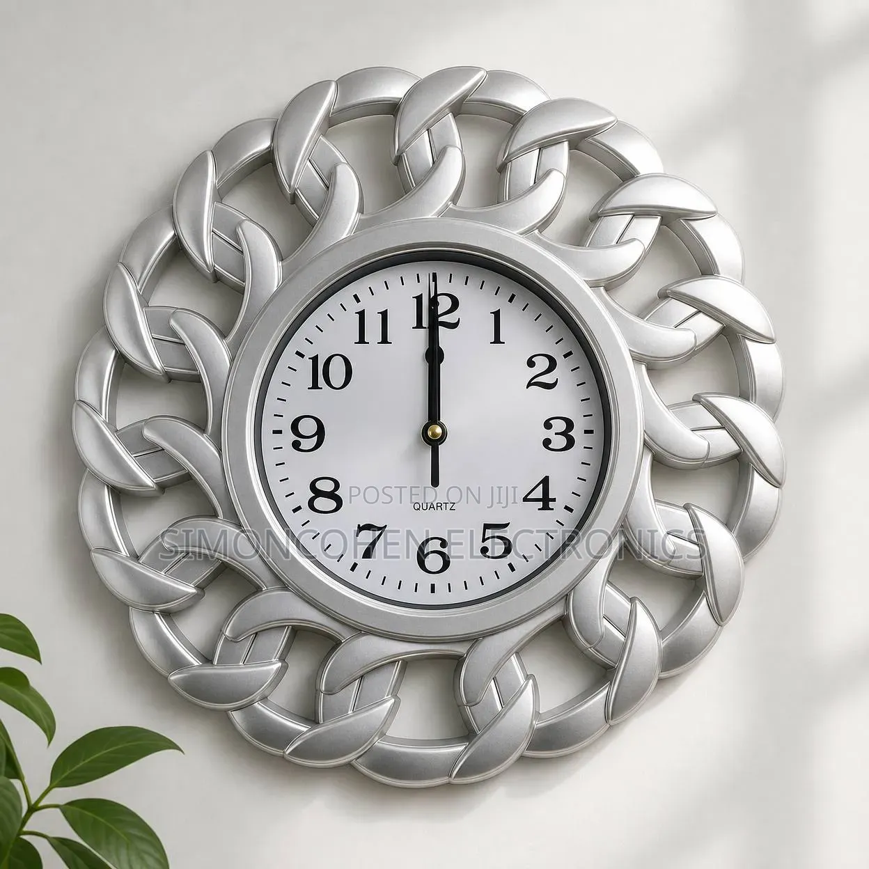 Gold Chain Link Clock Decor Standalone 25cm