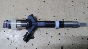 Injector Nozzle Assy Denso Genuine 2kd - FTV Hilux Vigo 4 Pin