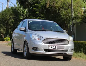 Ford Figo 2015 Silver