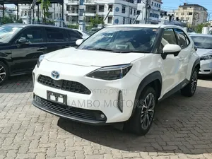 Toyota Yaris Cross 1.5 Hybrid AWD 2020 White