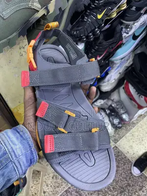 Men Open Shoes/Sandals