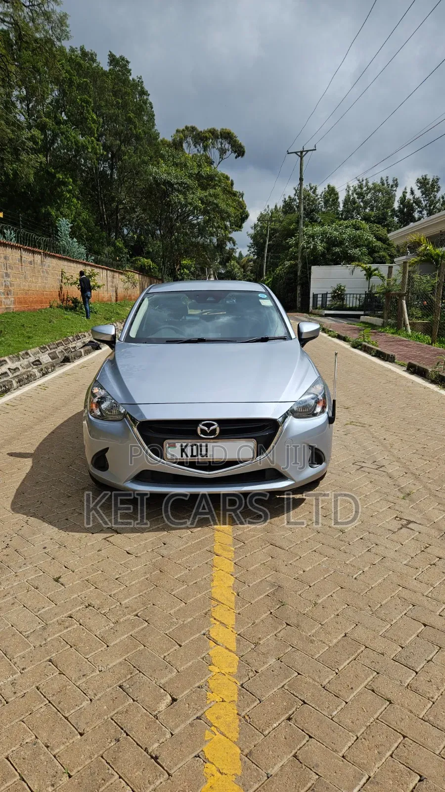 Mazda Demio 2018 Silver