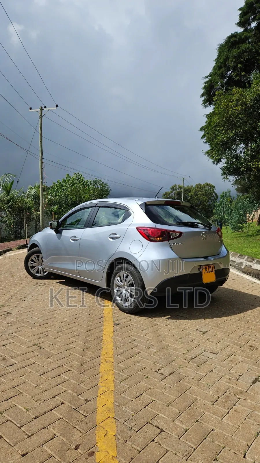 Mazda Demio 2018 Silver