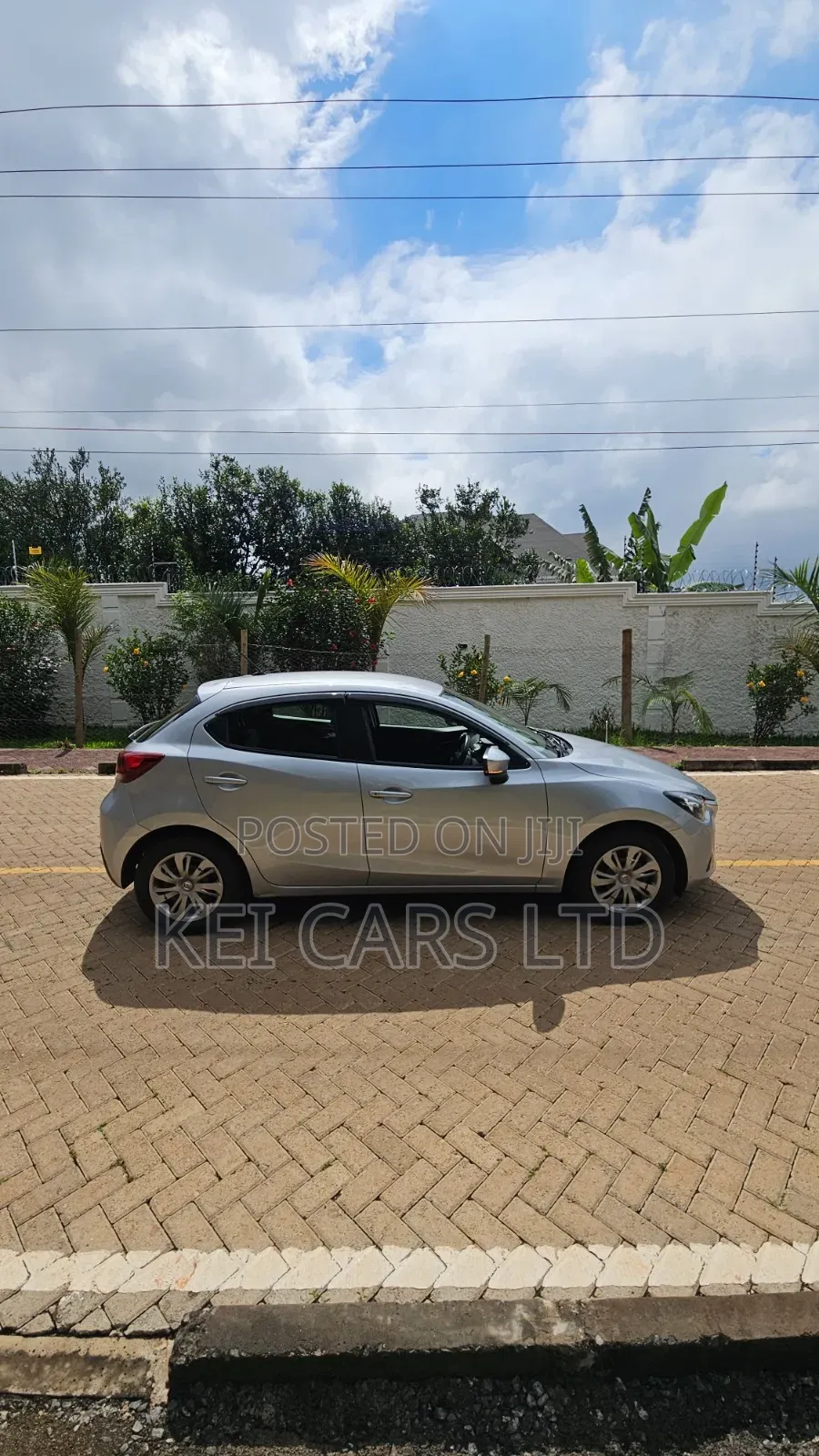 Mazda Demio 2018 Silver