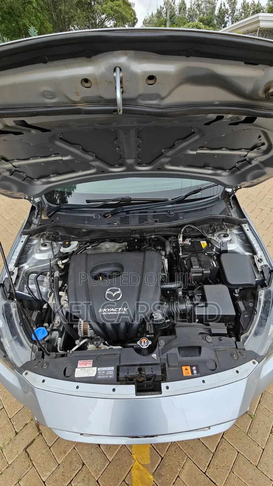 Mazda Demio 2018 Silver