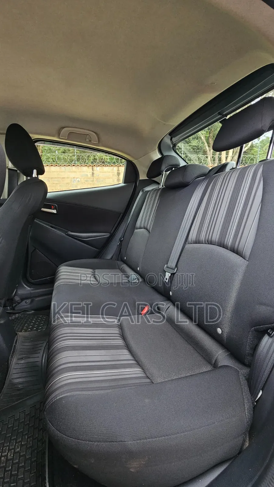 Mazda Demio 2018 Silver