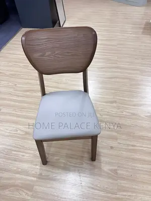 Home Chair: Nordic Style Wooden Dining Chair