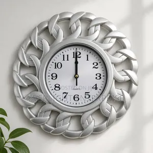 *Gold Chain Link Clock Standalone 25cm