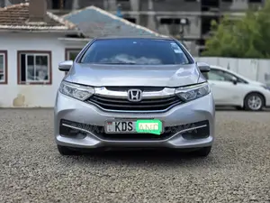 Honda Fit Shuttle 2016 Silver