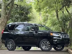 Toyota Land Cruiser Prado 2021 Black