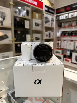Sony Alpha Zv-E10 Interchangeable Lens Mirrorless Vlog Camera - White