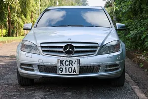 Mercedes-Benz C200 2011 Silver