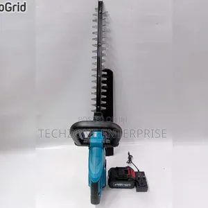 Makita Cordless Hedge Trimmer Without Noise 
