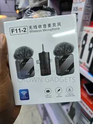 F11-2 Wireless Lavalier Mic 3-in-1 Dual Microphone Kit