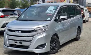 Toyota Noah 2019 Silver