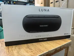 The Harman Kardon Luna Portable Bluetooth Speake - Black