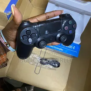 Advanced Wireless Ps4 Controller With Double Motor Vibration Feedback