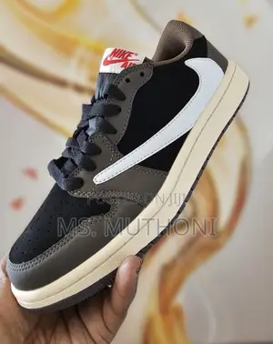 Air J Was Low Travis Scott Rev€Rse 'Dark Mocha Size 40-46