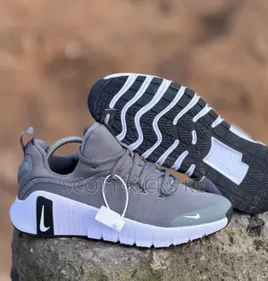 Nike Metcon Grey White Trainers