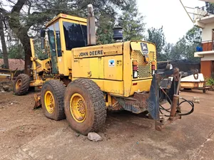 John Deere Grader