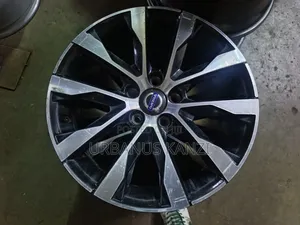 17 Inch V40 Alloy Wheels