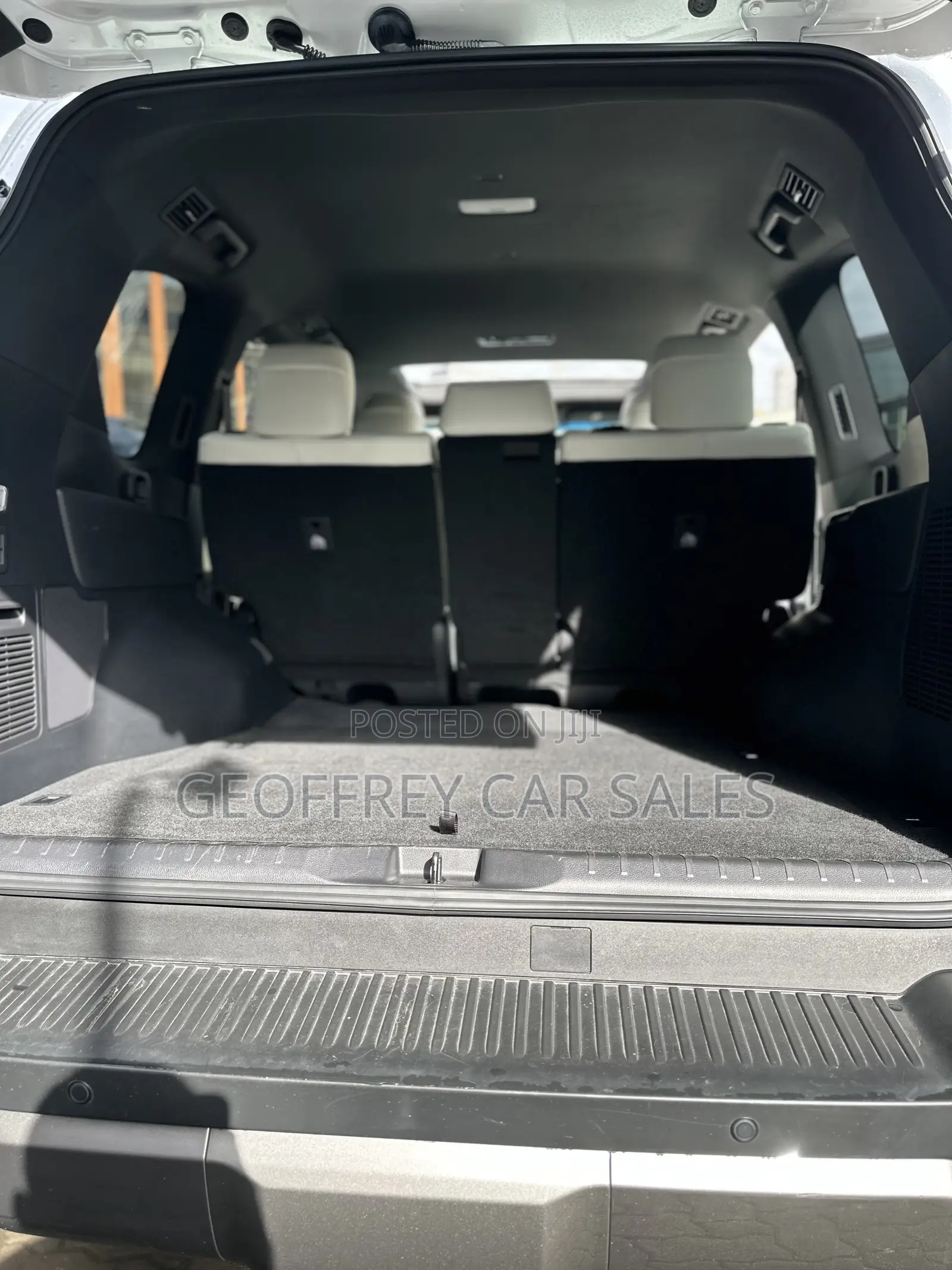 Lexus LX 600 2022 White