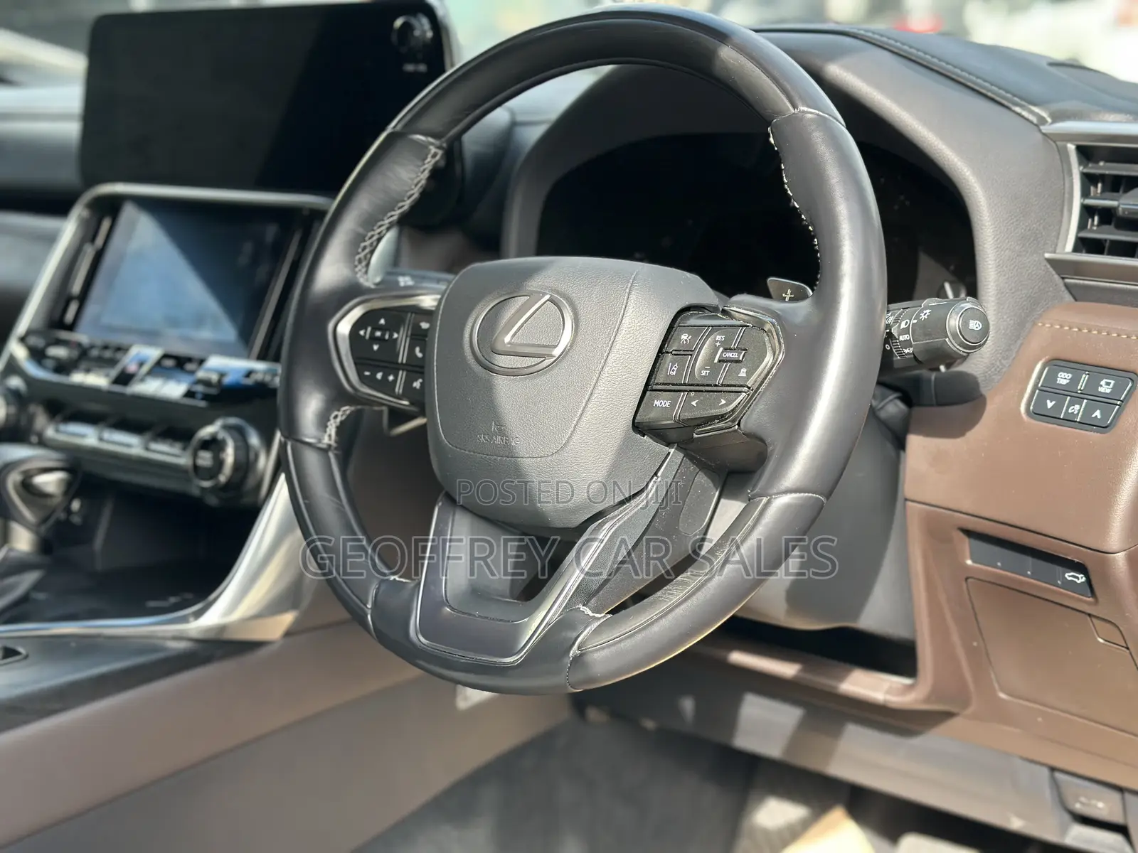 Lexus LX 600 2022 White