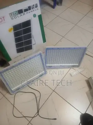 Jsot T-Hd Solar Floodlight 400w + 400w With Long Backup Battery