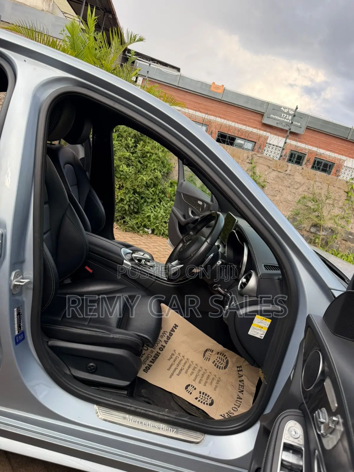 Mercedes-Benz C200 2017 Gray