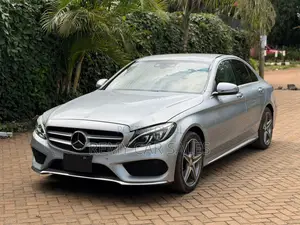 Mercedes-Benz C200 2017 Gray