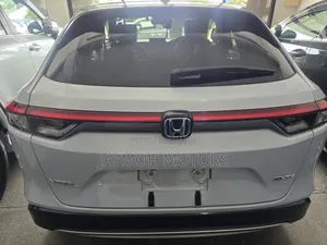 Honda Vezel 2022 White