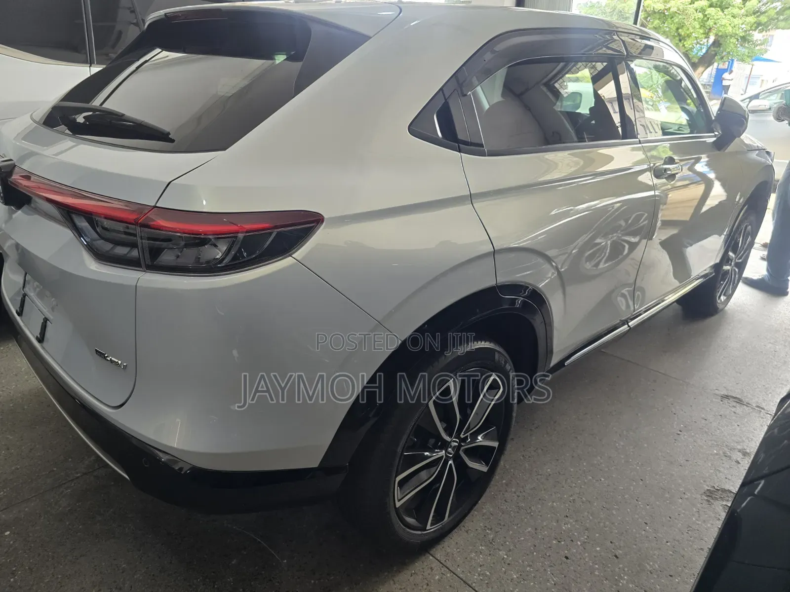 Honda Vezel 2022 White